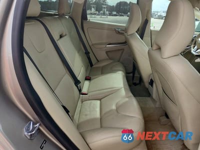 Zdjęcie 11 z 14 samochodu: 2016 VOLVO XC60 T6 PLATINUM VIN:YV449MDM6G2786040 - miniatura