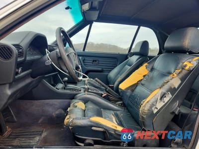 Zdjęcie 7 z 12 samochodu: 1991 BMW 325 IC AUTOMATIC VIN:WBABB2312MEC24642 - miniatura