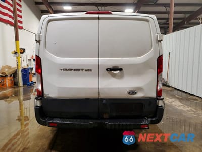 Zdjęcie 6 z 15 samochodu: 2019 FORD TRANSIT 250 DELIVERY VAN VIN:1FTYR1YM0KKA90943 - miniatura