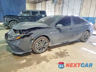2025 TOYOTA CAMRY XLE 4T1DBADK1SU013828 - główne zdjęcie licytacji z USA - miniatura