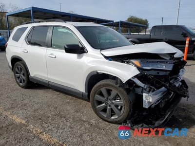 Czwarte zdjęcie samochodu z boku: 2025 HONDA PILOT SPORT VIN:5FNYG2H30SB016146 - miniatura