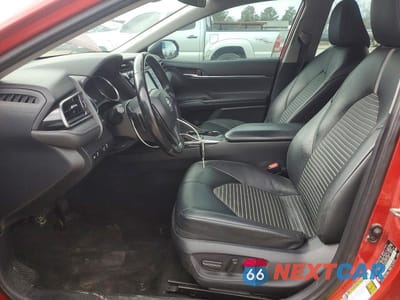 Zdjęcie 7 z 12 samochodu: 2019 TOYOTA CAMRY L VIN:4T1B11HK9KU273639 - miniatura