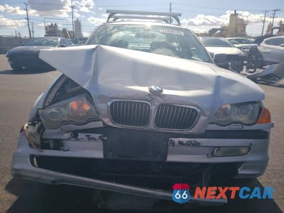 Piąte zdjęcie samochodu w środku: 2001 BMW 330 I VIN:WBAAV53441FK45588 - miniatura