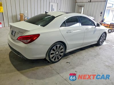 Trzecie zdjęcie samochodu z tyłu: 2017 MERCEDES-BENZ CLA 250 4MATIC VIN:WDDSJ4GB7HN470163 - miniatura