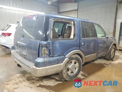Trzecie zdjęcie samochodu z tyłu: 2004 FORD EXPEDITION EDDIE BAUER VIN:1FMFU18L34LA84723 - miniatura