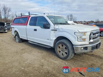 Czwarte zdjęcie samochodu z boku: 2017 FORD F150 XLT 4WD V6 EXT CAB 3.5L VIN:1FTFX1EG8HKD04694 - miniatura