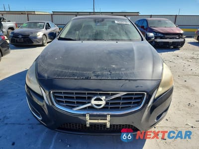 Piąte zdjęcie samochodu w środku: 2012 VOLVO S60 T5 VIN:YV1622FS1C2114438 - miniatura