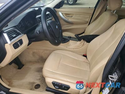 Zdjęcie 7 z 11 samochodu: 2013 BMW 328 I VIN:WBA3A5G53DNP21279 - miniatura