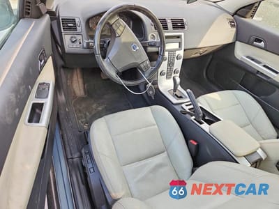 Zdjęcie 8 z 11 samochodu: 2012 VOLVO C30 T5 VIN:YV1672MK8C2269900 - miniatura