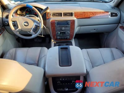 Zdjęcie 8 z 12 samochodu: 2012 CHEVROLET TAHOE K1500 LT VIN:1GNSKBE09CR180691 - miniatura