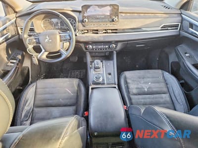 Zdjęcie 8 z 13 samochodu: 2022 MITSUBISHI OUTLANDER SE VIN:JA4J4UA85NZ065668 - miniatura