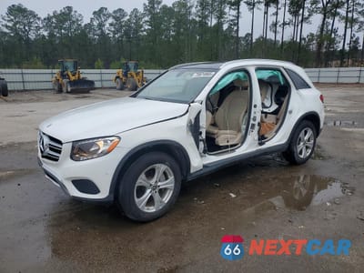 2018 MERCEDES-BENZ GLC 300 4MATIC WDC0G4KB8JV015104 - główne zdjęcie licytacji z USA - miniatura