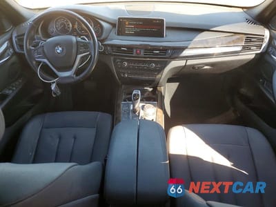 Zdjęcie 8 z 11 samochodu: 2018 BMW X5 SDRIVE35I VIN:5UXKR2C54J0Z19453 - miniatura