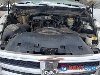 Zdjęcie 7 z 10 samochodu: 2017 RAM 3500 FLATBED TRUCK VIN:3C7WRTCL7HG619888 - miniatura