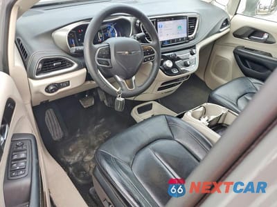 Zdjęcie 8 z 12 samochodu: 2022 CHRYSLER PACIFICA HYBRID TOURING L VIN:2C4RC1L71NR227899 - miniatura