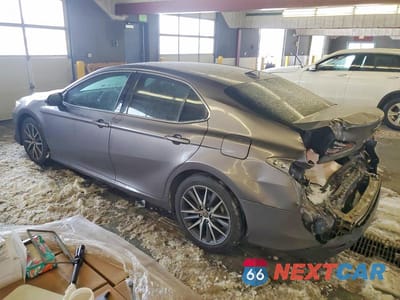 Drugie zdjęcie samochodu z przodu: 2022 TOYOTA CAMRY HYBRID XLE VIN:4T1F31AKXNU584720 - miniatura