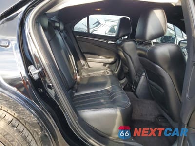 Zdjęcie 10 z 12 samochodu: 2017 CHRYSLER 300 S VIN:2C3CCABG2HH558481 - miniatura