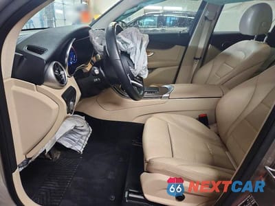 Zdjęcie 7 z 12 samochodu: 2021 MERCEDES-BENZ GLC 300 4MATIC VIN:W1N0G8EB2MF881414 - miniatura