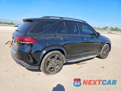 Trzecie zdjęcie samochodu z tyłu: 2020 MERCEDES-BENZ GLE 350 4MATIC VIN:4JGFB4KB9LA053039 - miniatura