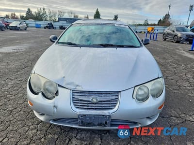 Piąte zdjęcie samochodu w środku: 2001 CHRYSLER 300M VIN:2C3AE66G51H657178 - miniatura
