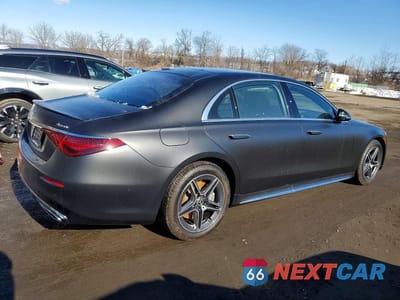 Trzecie zdjęcie samochodu z tyłu: 2026 MERCEDES-BENZ S 580 4MATIC VIN:W1K6G7GBXTA345918 - miniatura