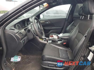 Zdjęcie 7 z 12 samochodu: 2016 HONDA ACCORD SPORT VIN:1HGCR2F58GA212734 - miniatura