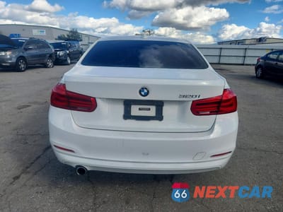 Zdjęcie 6 z 12 samochodu: 2018 BMW 320 I VIN:WBA8A9C58JAD27883 - miniatura