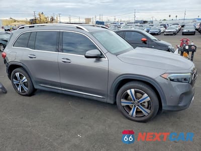 Czwarte zdjęcie samochodu z boku: 2023 MERCEDES-BENZ EQB 300 4MATIC VIN:W1N9M0KB8PN037362 - miniatura