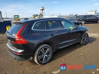 Trzecie zdjęcie samochodu z tyłu: 2019 VOLVO XC60 T6 MOMENTUM VIN:LYVA22RK5KB237992 - miniatura