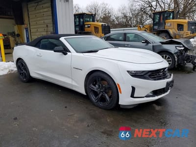 Czwarte zdjęcie samochodu z boku: 2020 CHEVROLET CAMARO LS VIN:1G1FB3DX4L0148596 - miniatura