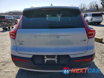 Zdjęcie 6 z 12 samochodu: 2020 VOLVO XC40 T5 MOMENTUM VIN:YV4162UK8L2237576 - miniatura