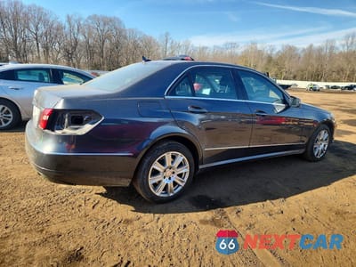 Trzecie zdjęcie samochodu z tyłu: 2012 MERCEDES-BENZ E 350 4MATIC VIN:WDDHF8JB7CA615326 - miniatura