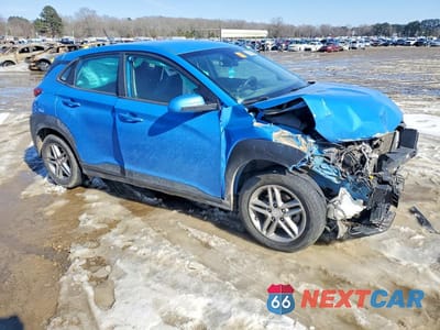 Czwarte zdjęcie samochodu z boku: 2019 HYUNDAI KONA SE VIN:KM8K12AA5KU269868 - miniatura