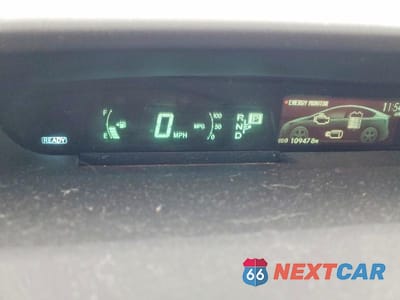 Zdjęcie 9 z 11 samochodu: 2015 TOYOTA PRIUS VIN:JTDKN3DU7F0408500 - miniatura