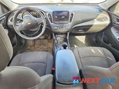 Zdjęcie 8 z 12 samochodu: 2019 CHEVROLET MALIBU LS VIN:1G1ZB5ST8KF117629 - miniatura