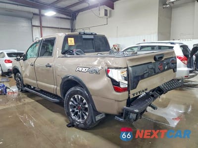 Drugie zdjęcie samochodu z przodu: 2023 NISSAN TITAN PRO-4X VIN:1N6AA1ED2PN101554 - miniatura