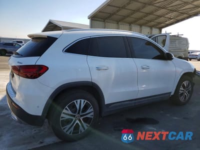 Trzecie zdjęcie samochodu z tyłu: 2025 MERCEDES-BENZ GLA 250 4MATIC VIN:W1N4N4HB6SJ646150 - miniatura