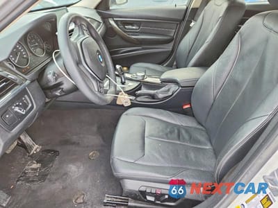 Zdjęcie 7 z 13 samochodu: 2014 BMW 328 XI VIN:WBA3B3C50EJ979162 - miniatura