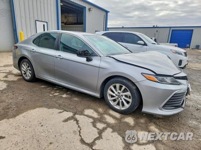 Czwarte zdjęcie samochodu z boku: 2021 TOYOTA CAMRY LE VIN:4T1BK1EB8FU173619 - miniatura