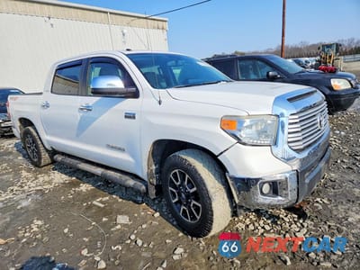 Czwarte zdjęcie samochodu z boku: 2015 TOYOTA TUNDRA LIMITED VIN:5TFHY5F18FX434837 - miniatura