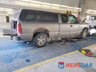 Trzecie zdjęcie samochodu z tyłu: 2006 CHEVROLET SILVERADO C1500 VIN:1GCEC19Z86Z226389 - miniatura