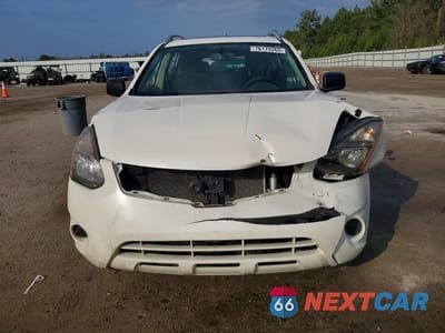Piąte zdjęcie samochodu w środku: 2015 NISSAN ROGUE SELECT S VIN:JN8AS5MTXFW664512 - miniatura