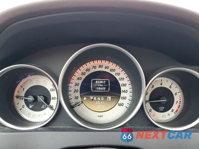 Zdjęcie 9 z 11 samochodu: 2012 MERCEDES-BENZ C 300 4MATIC VIN:WDDGF8BB8CF916586 - miniatura