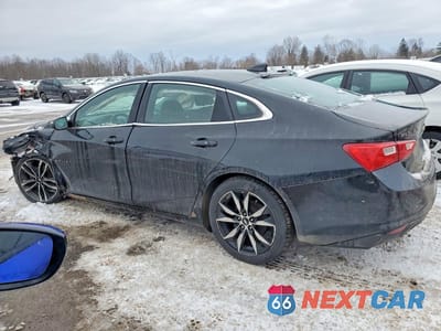 Drugie zdjęcie samochodu z przodu: 2016 CHEVROLET MALIBU LT VIN:1G1ZF5SX8GF173505 - miniatura