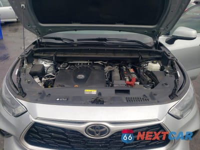 Zdjęcie 12 z 13 samochodu: 2021 TOYOTA HIGHLANDER XLE VIN:5TDGZRAH1MS051507 - miniatura