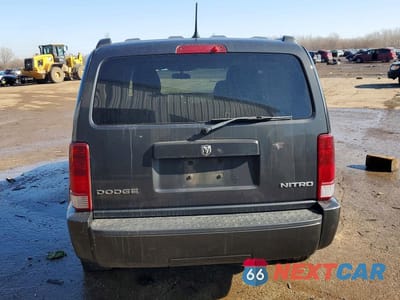 Zdjęcie 6 z 13 samochodu: 2011 DODGE NITRO HEAT VIN:1D4PT4GK5BW576111 - miniatura