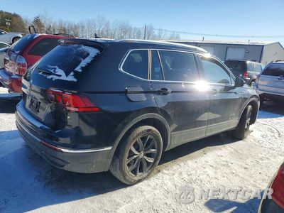 Trzecie zdjęcie samochodu z tyłu: 2022 VOLKSWAGEN TIGUAN SE VIN:3VV3B7AX0NM008066 - miniatura