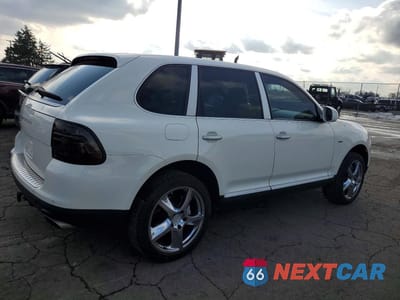 Trzecie zdjęcie samochodu z tyłu: 2004 PORSCHE CAYENNE S VIN:WP1AB29P14LA68398 - miniatura