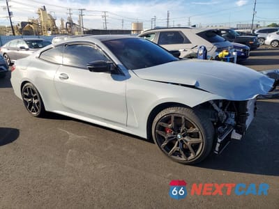 Czwarte zdjęcie samochodu z boku: 2026 BMW M440XI VIN:WBA83DA08TCV64446 - miniatura