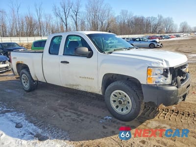 Czwarte zdjęcie samochodu z boku: 2013 CHEVROLET SILVERADO K1500 VIN:1GCRKPEA2DZ364725 - miniatura